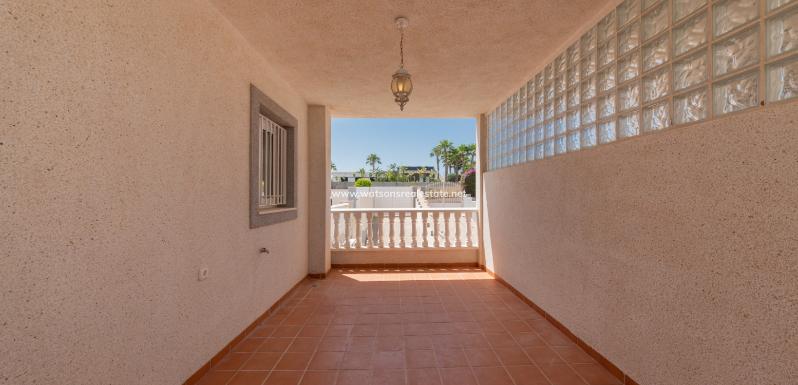 Revente - Maison Individuelle - Urb. La Marina