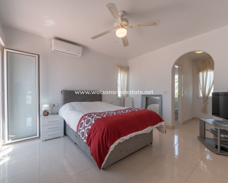 Revente - Maison Individuelle - Urb. La Marina