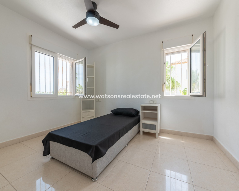 Revente - Maison Individuelle - Urb. La Marina