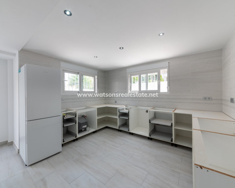 Revente - Maison Individuelle - Urb. La Marina