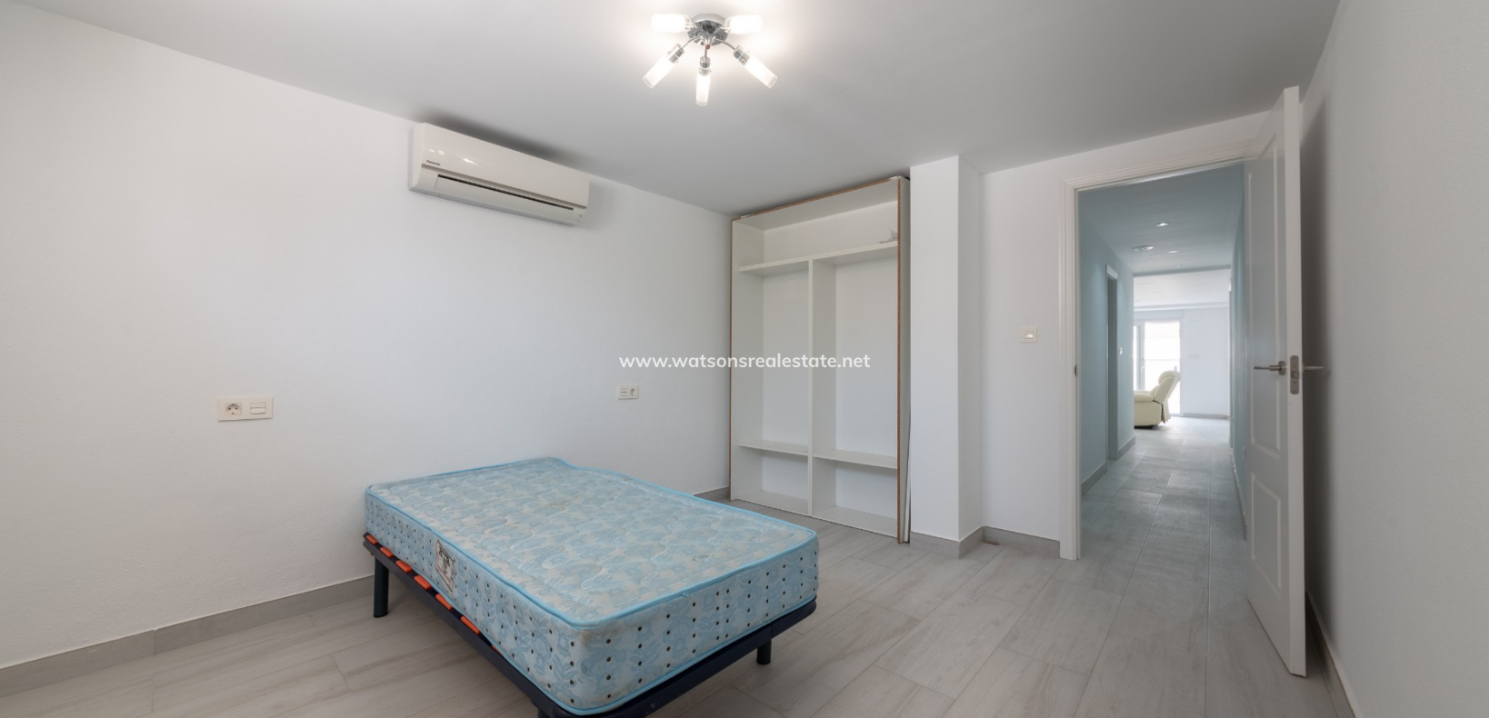 Revente - Maison Individuelle - Urb. La Marina