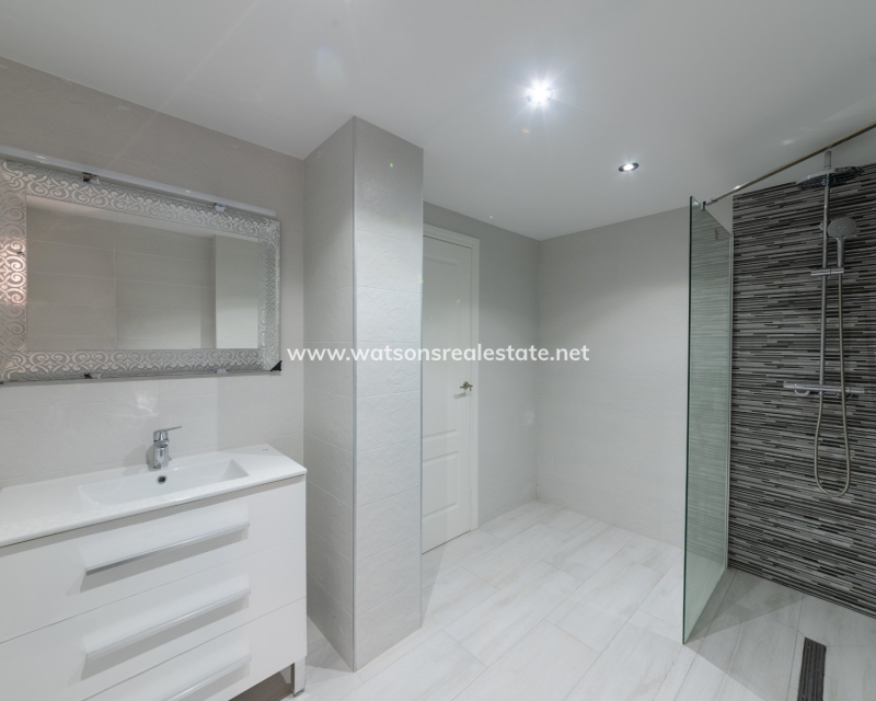 Revente - Maison Individuelle - Urb. La Marina