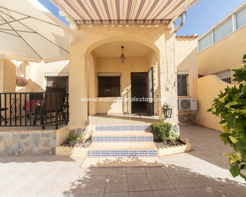 Revente - Maison Individuelle - Urb. La Marina
