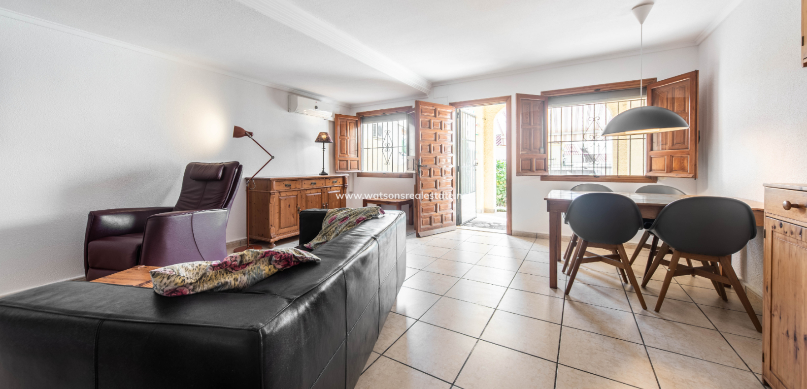 Revente - Maison Individuelle - Urb. La Marina