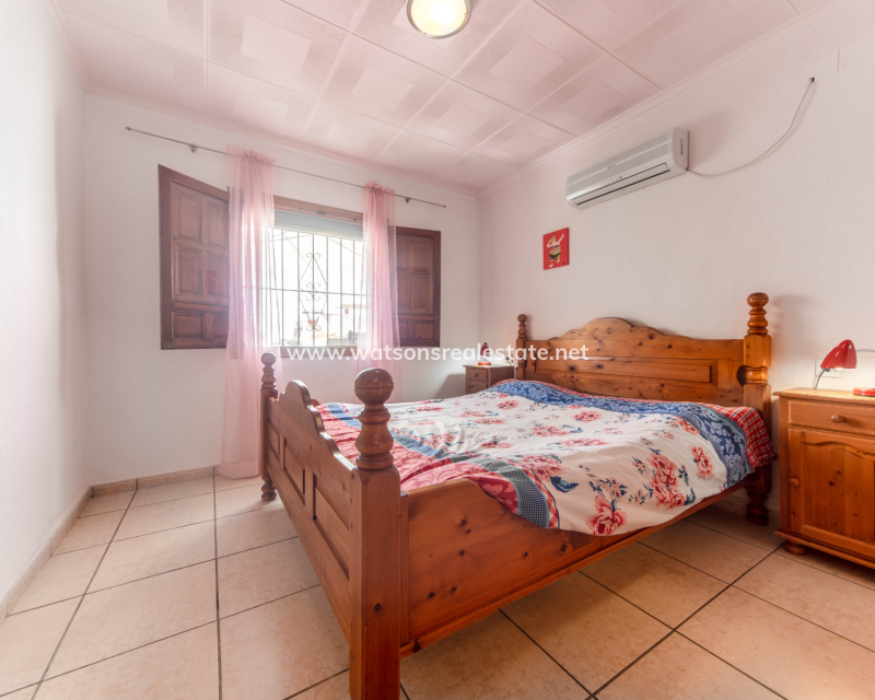 Revente - Maison Individuelle - Urb. La Marina