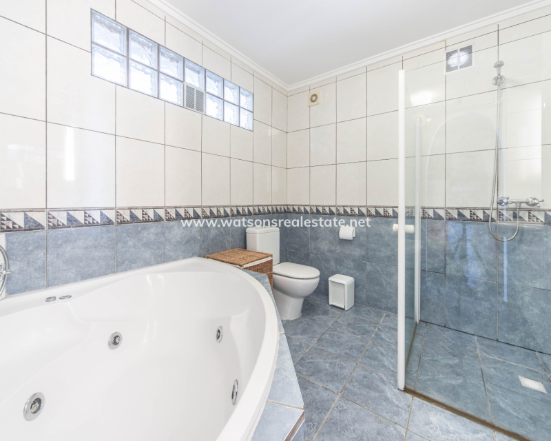 Revente - Maison Individuelle - Urb. La Marina