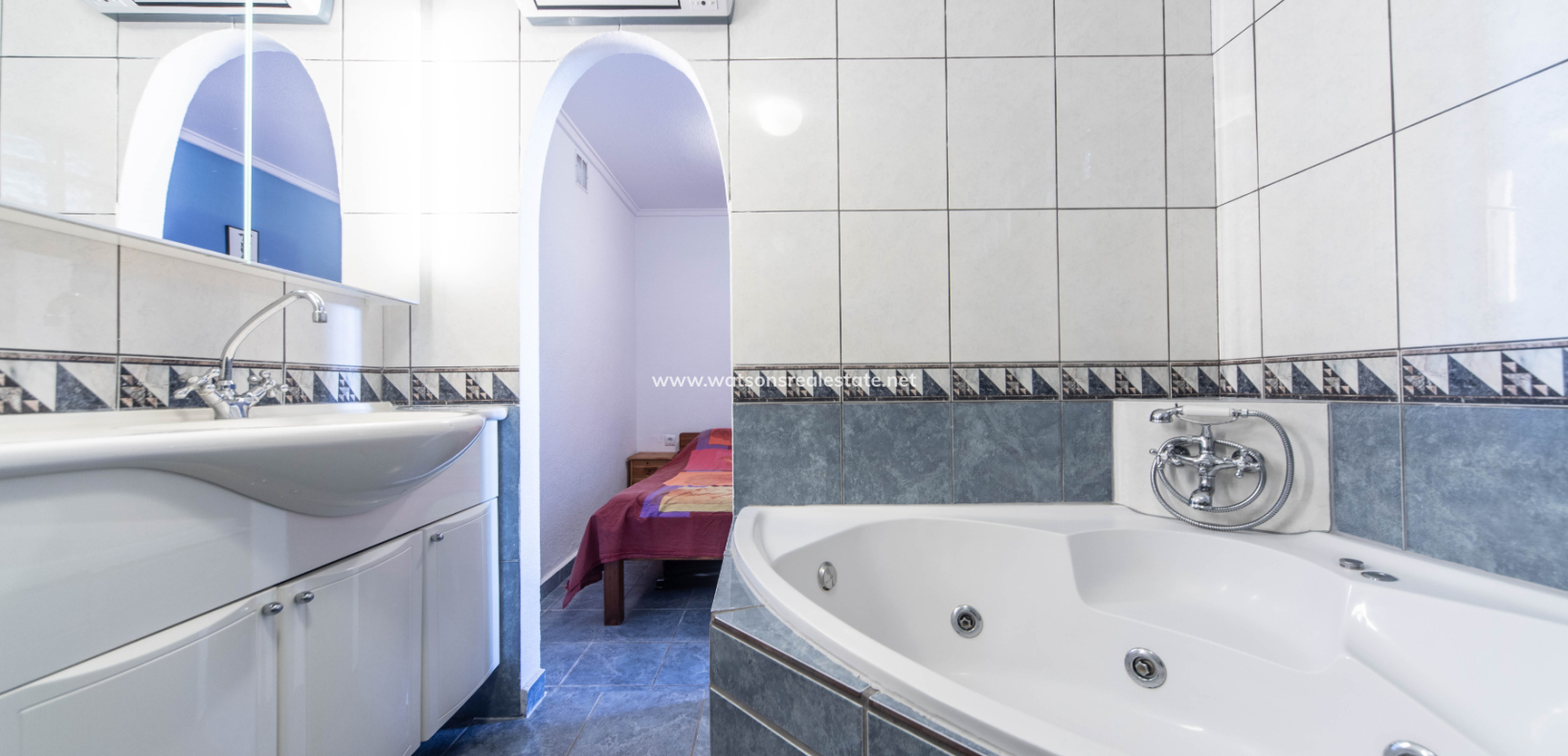 Revente - Maison Individuelle - Urb. La Marina