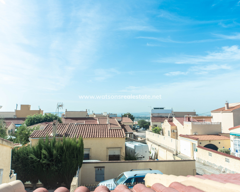 Revente - Maison Individuelle - Urb. La Marina
