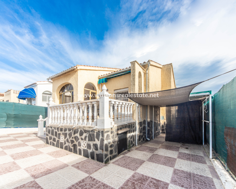 Revente - Maison Individuelle - Urb. La Marina