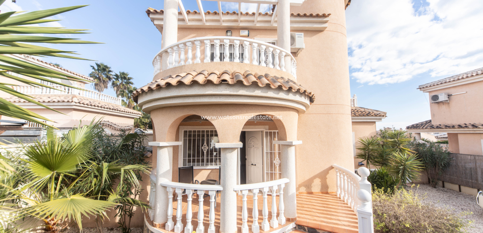 Revente - Maison Individuelle - Urb. La Marina