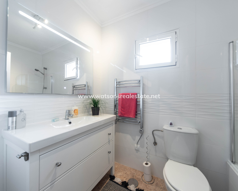 Revente - Maison Individuelle - Urb. La Marina