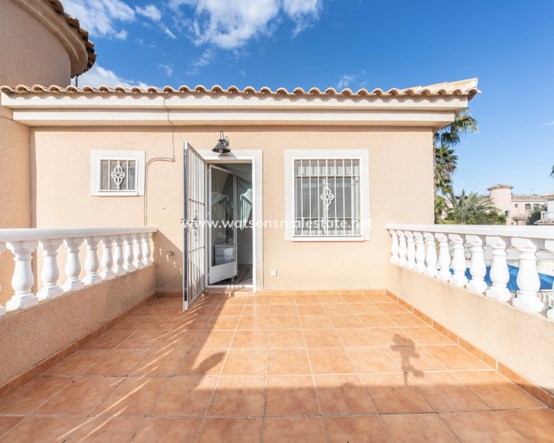 Revente - Maison Individuelle - Urb. La Marina