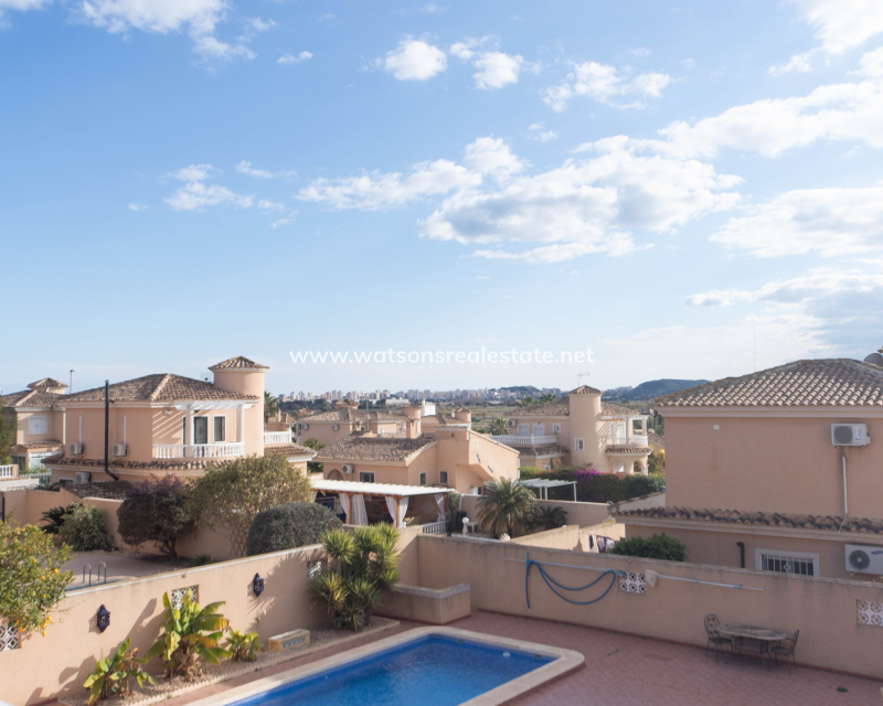 Revente - Maison Individuelle - Urb. La Marina