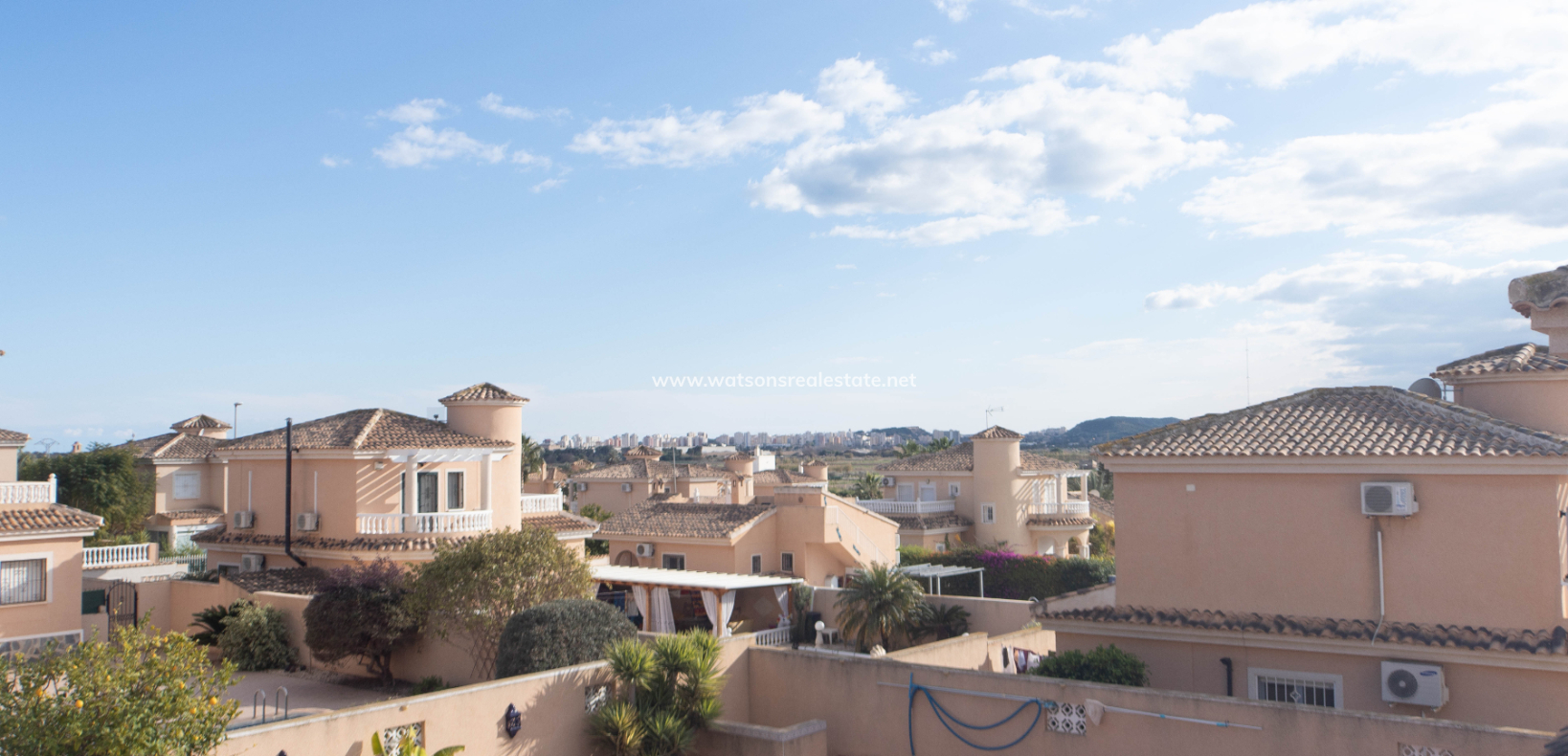 Revente - Maison Individuelle - Urb. La Marina