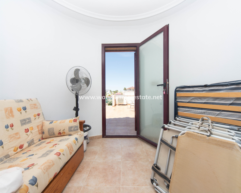 Revente - Maison Individuelle - Urb. La Marina