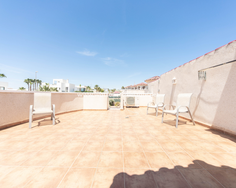 Revente - Maison Individuelle - Urb. La Marina