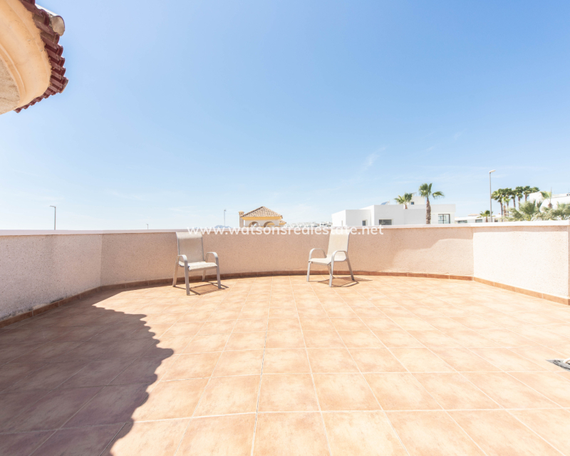 Revente - Maison Individuelle - Urb. La Marina