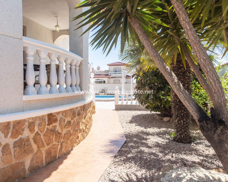 Revente - Maison Individuelle - Urb. La Marina