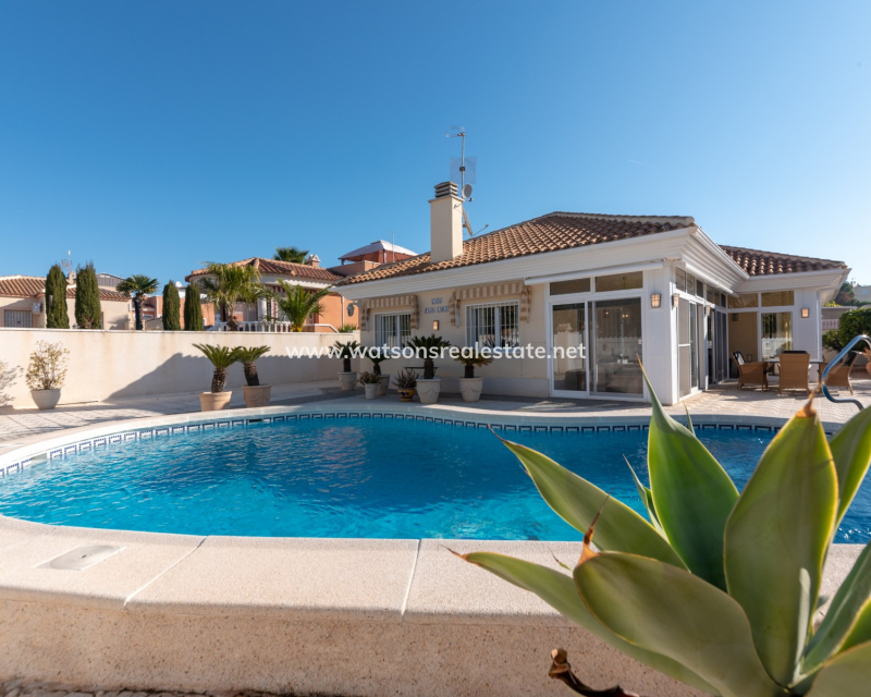 Revente - Maison Individuelle - Urb. La Marina