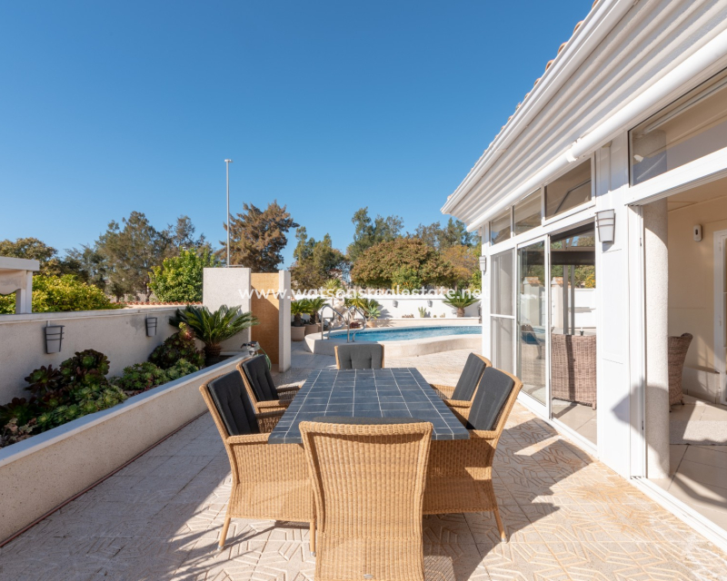 Revente - Maison Individuelle - Urb. La Marina