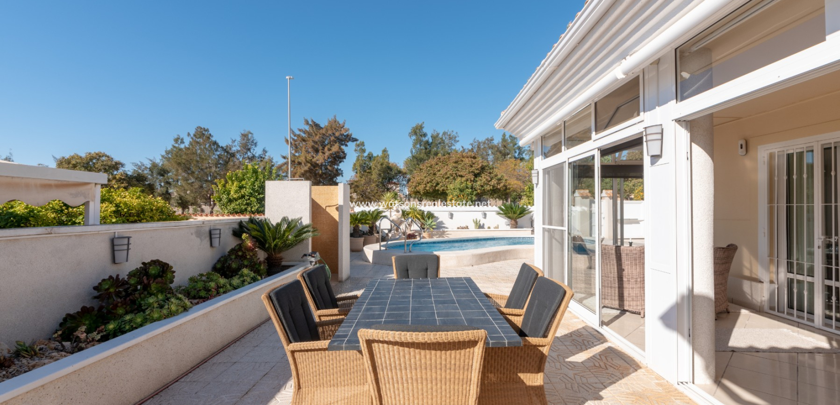 Revente - Maison Individuelle - Urb. La Marina