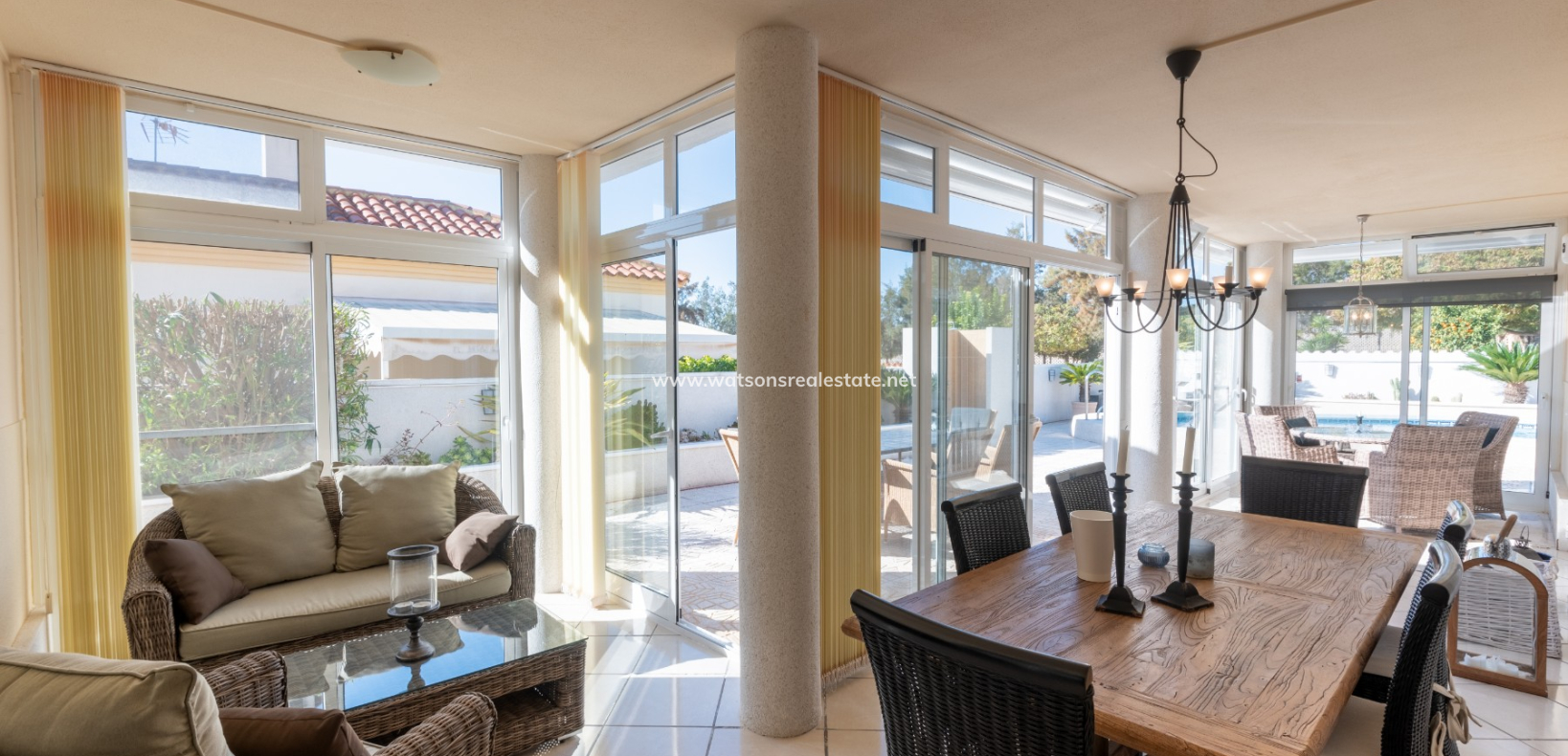 Revente - Maison Individuelle - Urb. La Marina