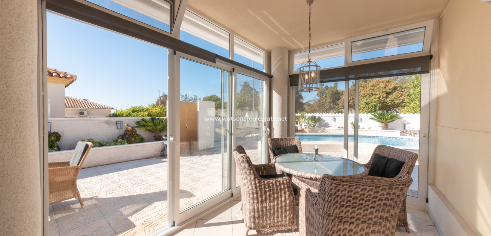 Revente - Maison Individuelle - Urb. La Marina
