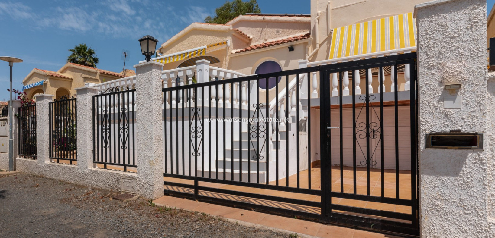 Revente - Maison Individuelle - Urb. La Marina