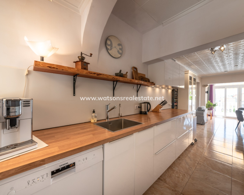 Revente - Maison Individuelle - Urb. La Marina