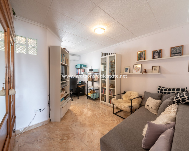 Revente - Maison Individuelle - Urb. La Marina