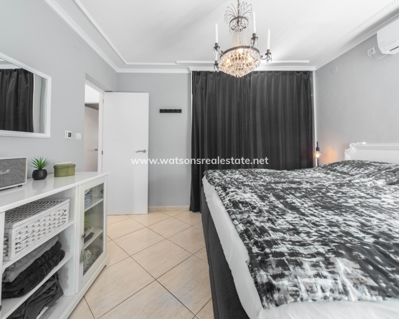 Revente - Maison Individuelle - Urb. La Marina