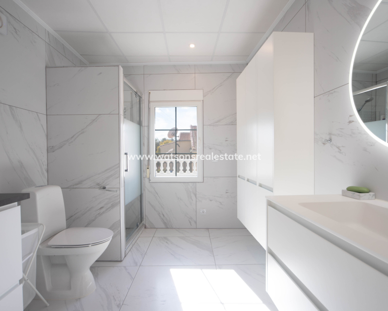 Revente - Maison Individuelle - Urb. La Marina