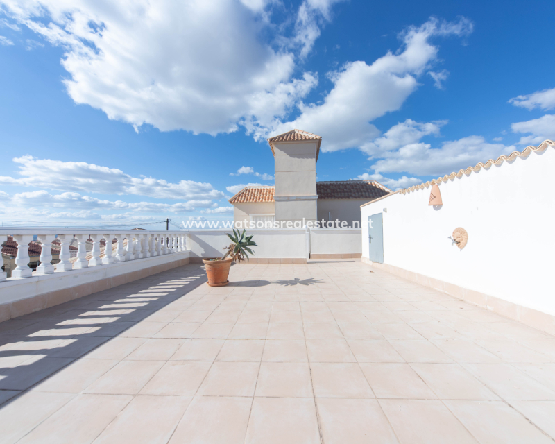 Revente - Maison Individuelle - Urb. La Marina