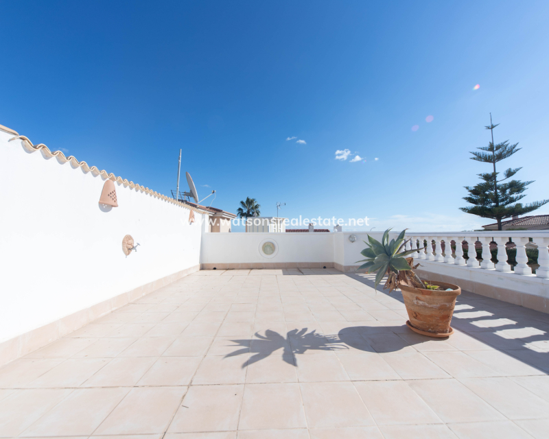Revente - Maison Individuelle - Urb. La Marina