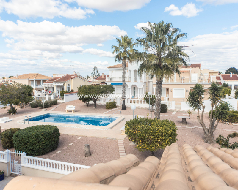 Revente - Maison Individuelle - Urb. La Marina