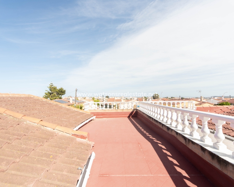 Revente - Maison Individuelle - Urb. La Marina