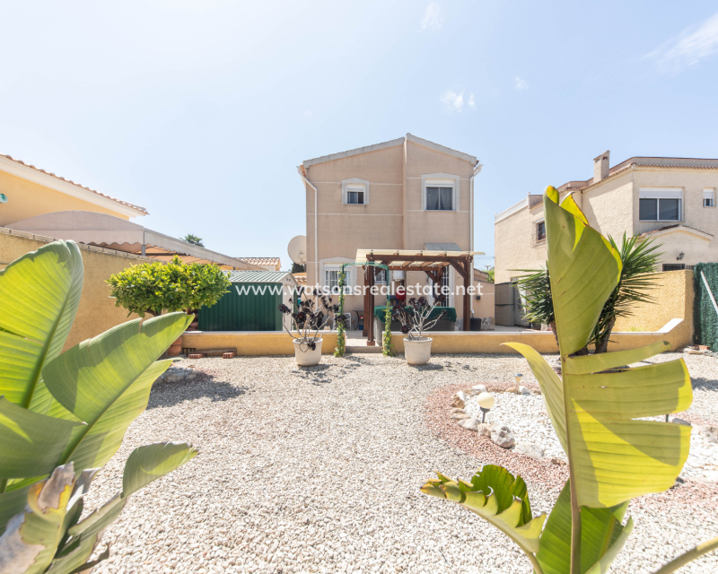 Revente - Maison Individuelle - Urb. La Marina
