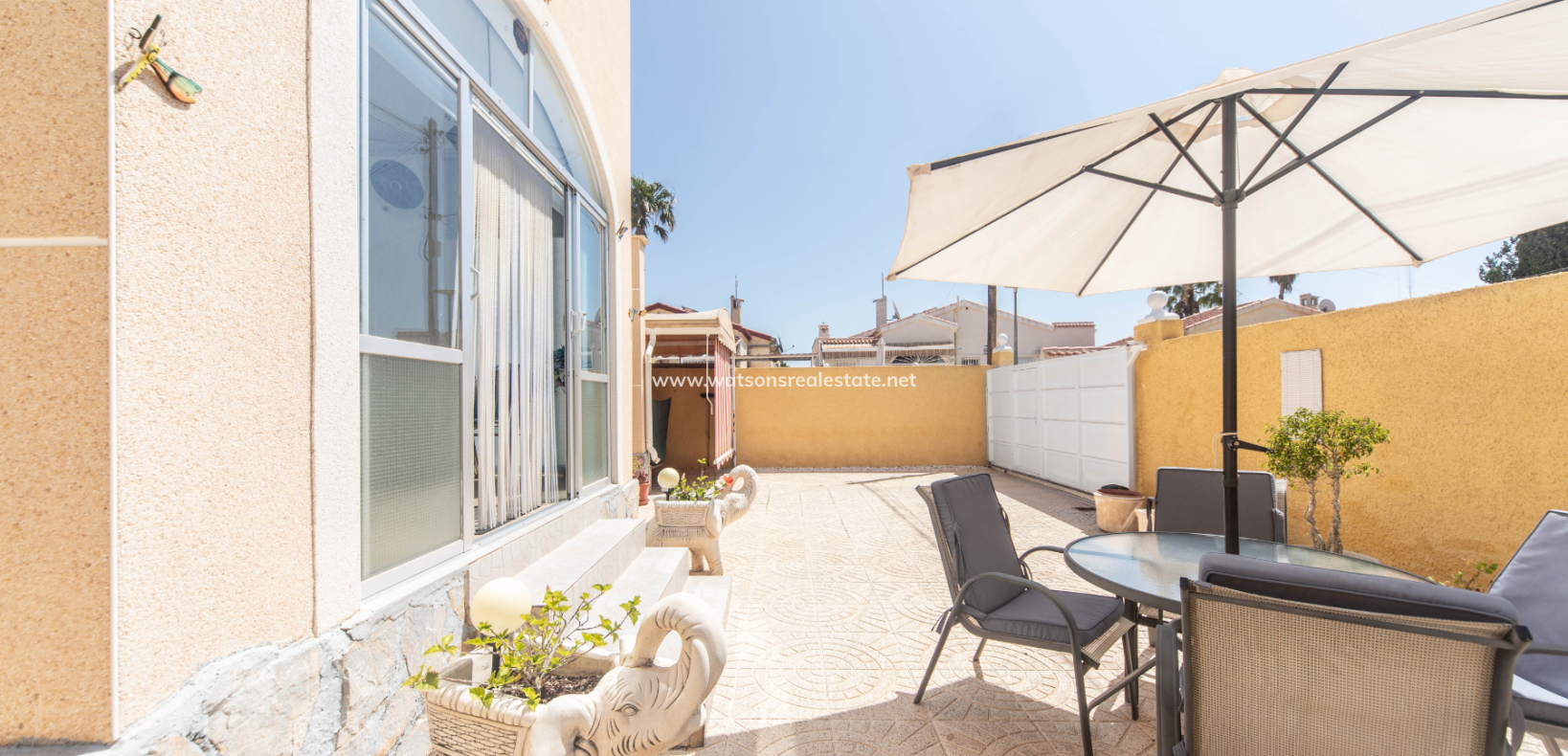 Revente - Maison Individuelle - Urb. La Marina