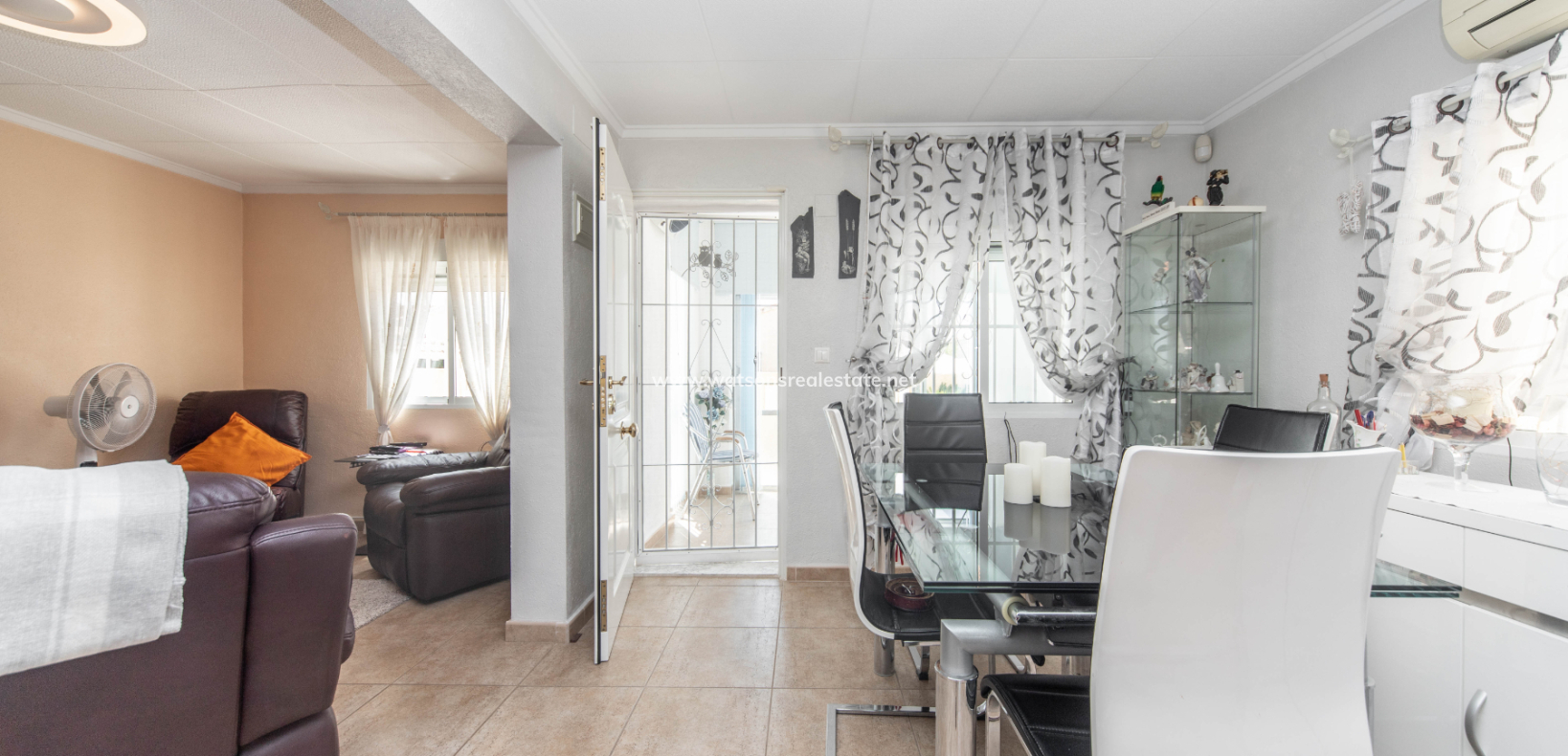Revente - Maison Individuelle - Urb. La Marina