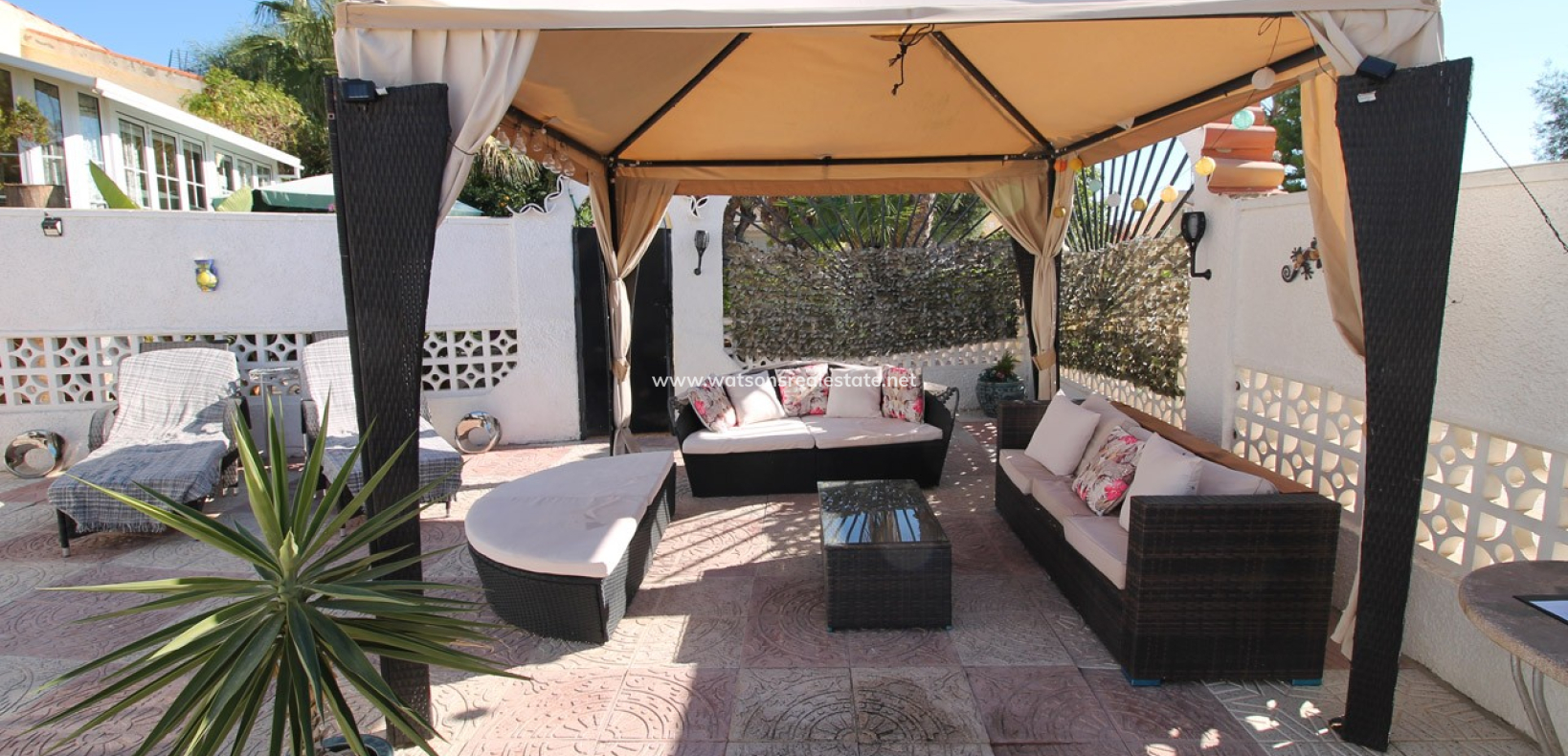 Revente - Maison Individuelle - Urb. La Marina