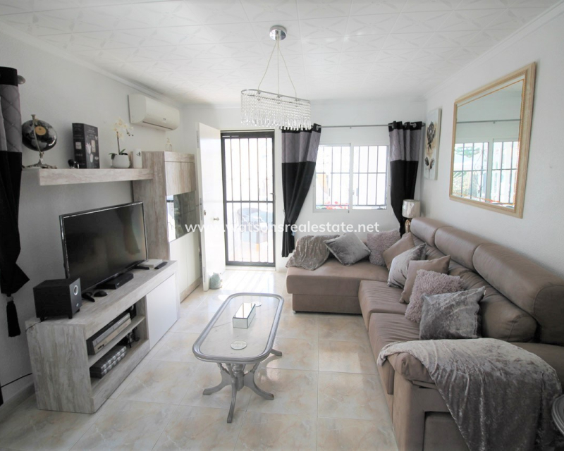 Revente - Maison Individuelle - Urb. La Marina