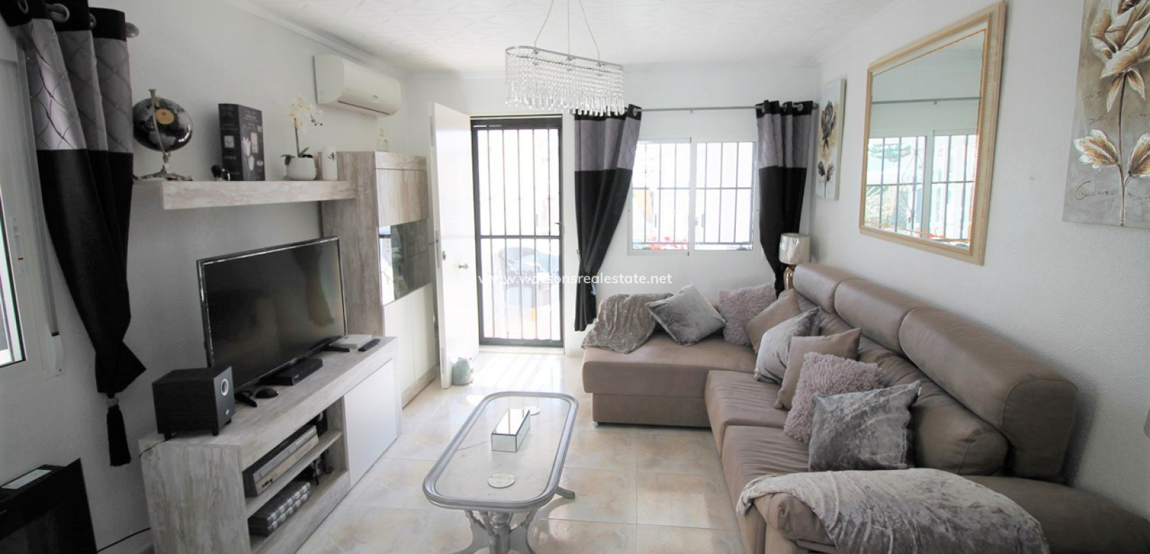 Revente - Maison Individuelle - Urb. La Marina