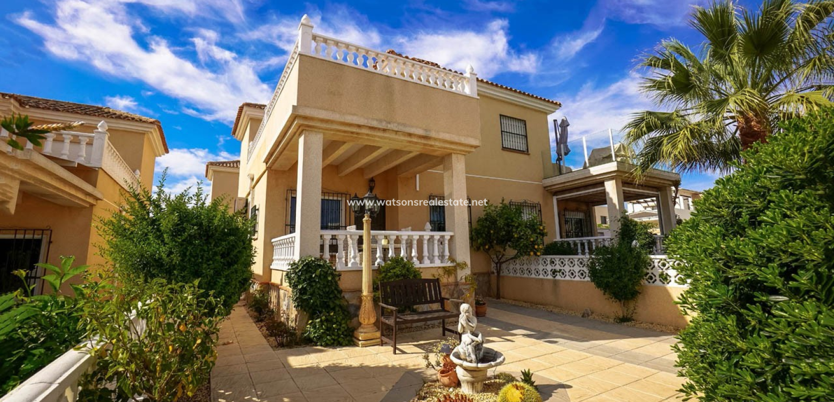 Revente - Maison Individuelle - Urb. La Marina