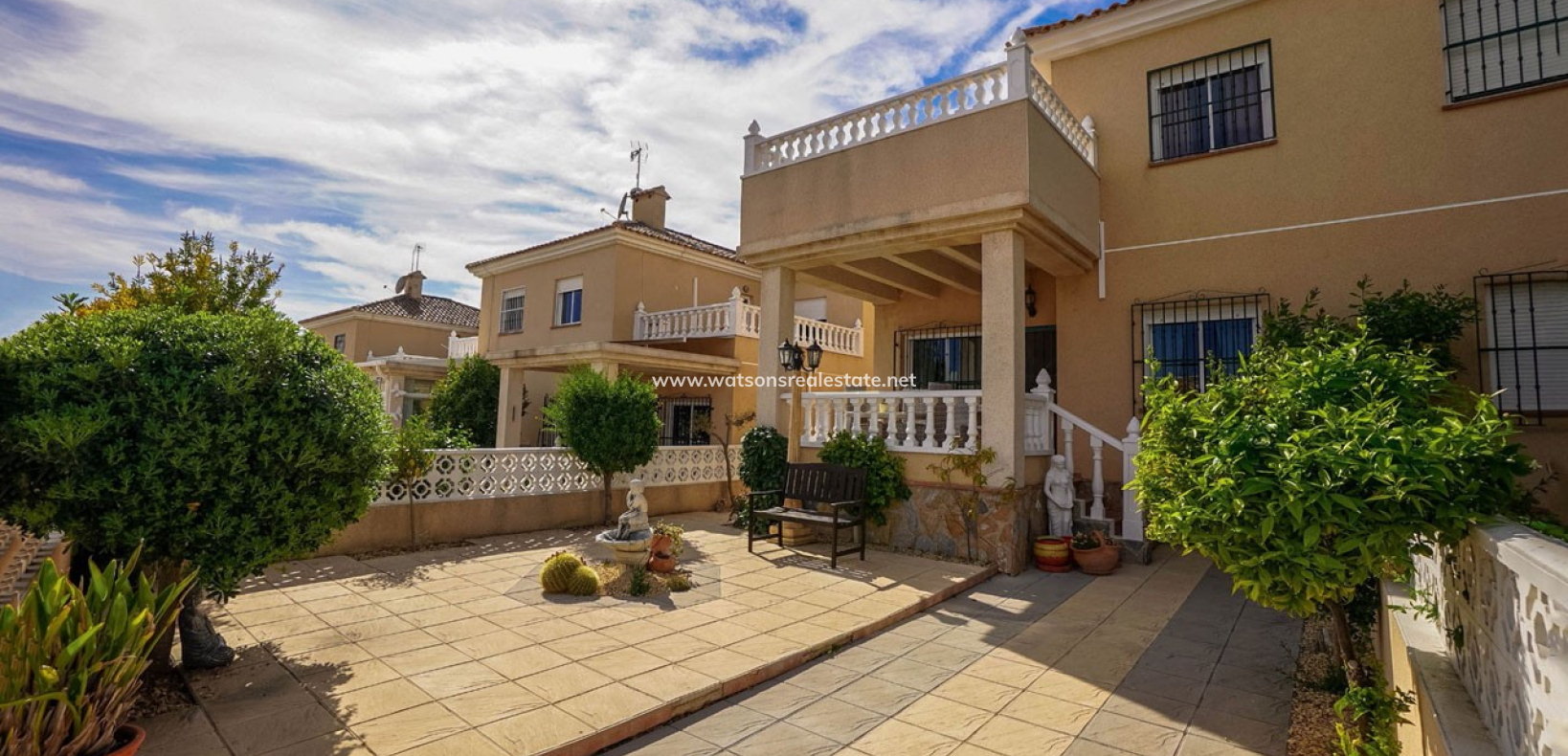 Revente - Maison Individuelle - Urb. La Marina