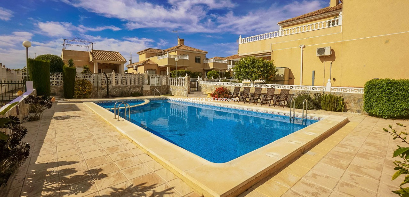 Revente - Maison Individuelle - Urb. La Marina