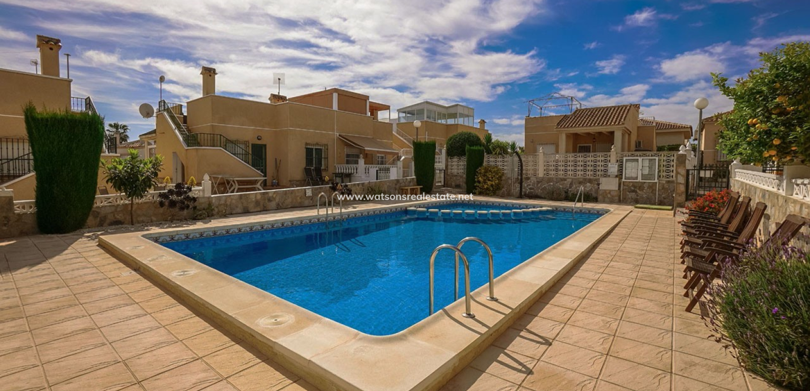 Revente - Maison Individuelle - Urb. La Marina