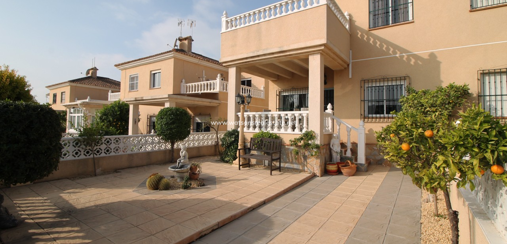 Revente - Maison Individuelle - Urb. La Marina