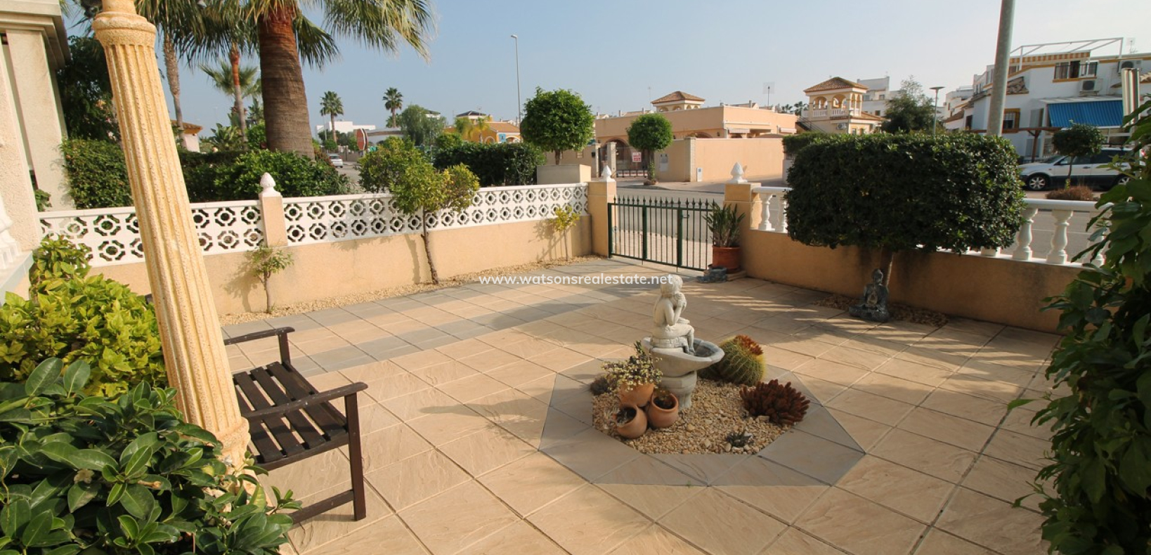 Revente - Maison Individuelle - Urb. La Marina