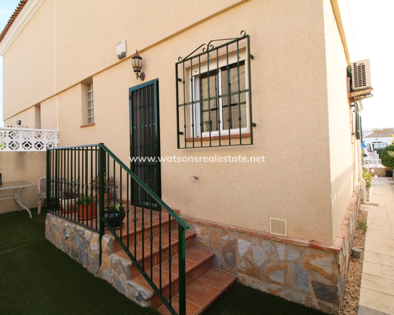 Revente - Maison Individuelle - Urb. La Marina