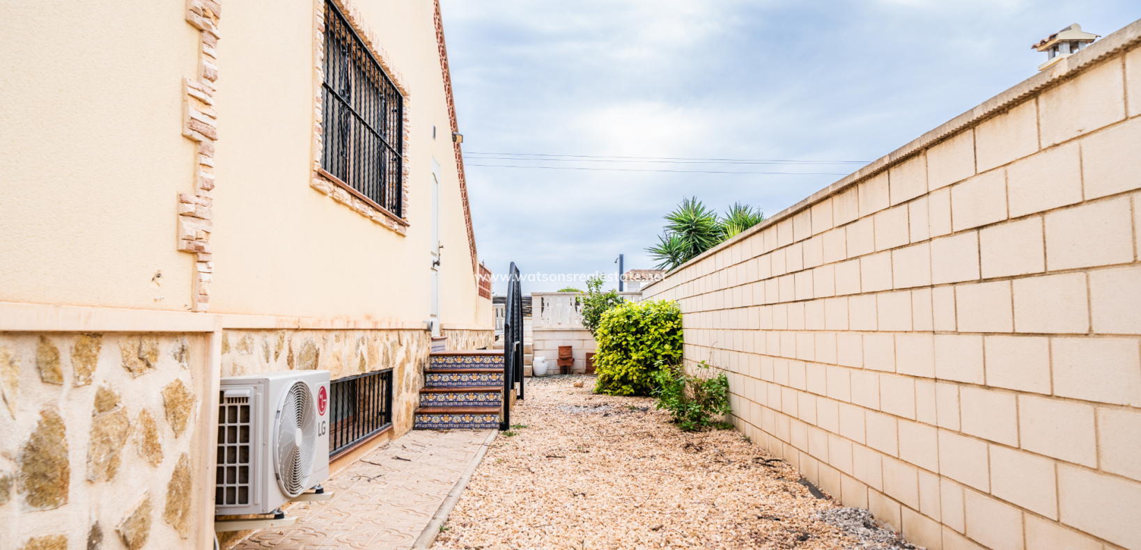 Revente - Maison Individuelle - Urb. La Marina